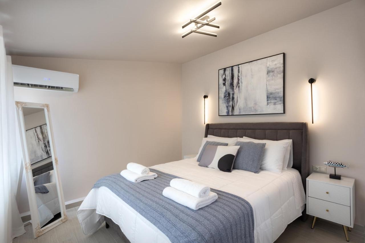 Aurora Apartment In Corfu Center ภายนอก รูปภาพ