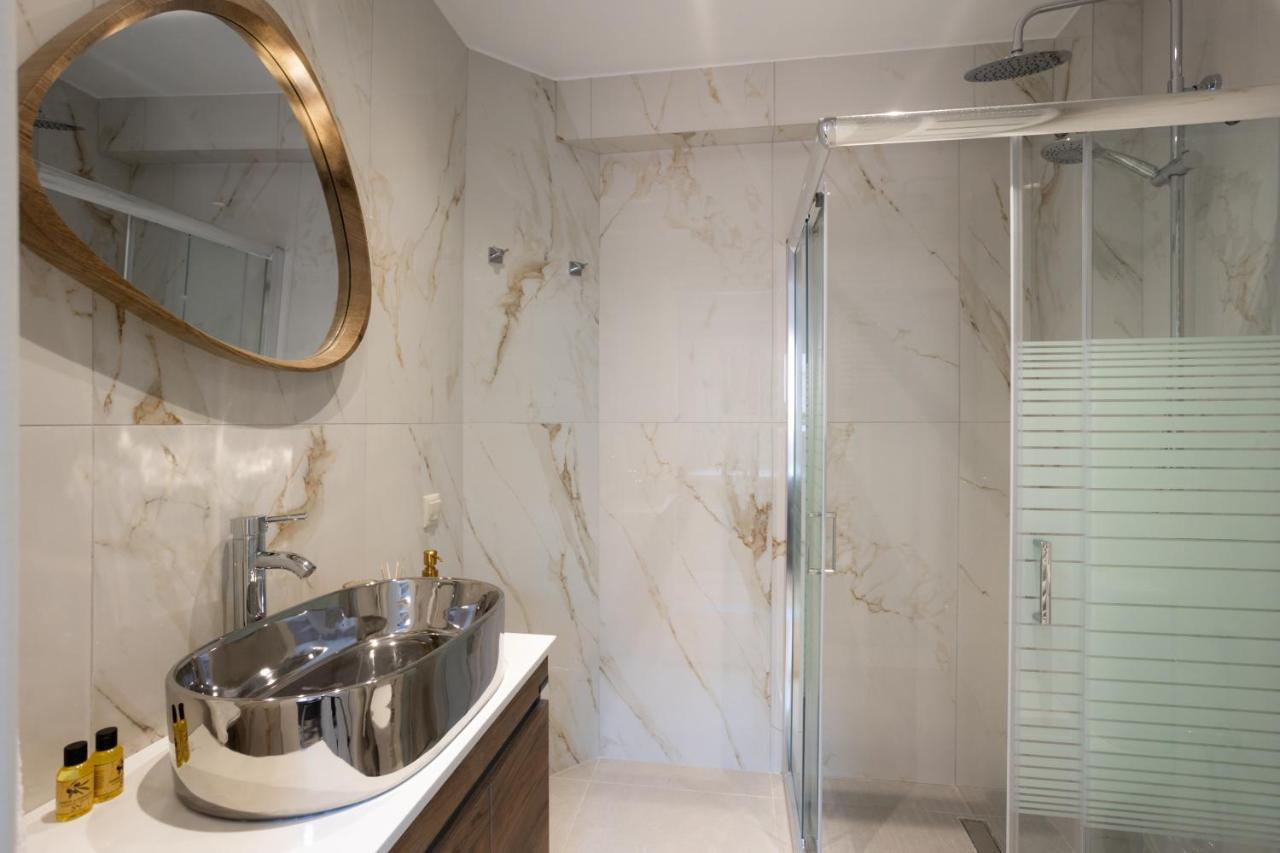 Aurora Apartment In Corfu Center ภายนอก รูปภาพ