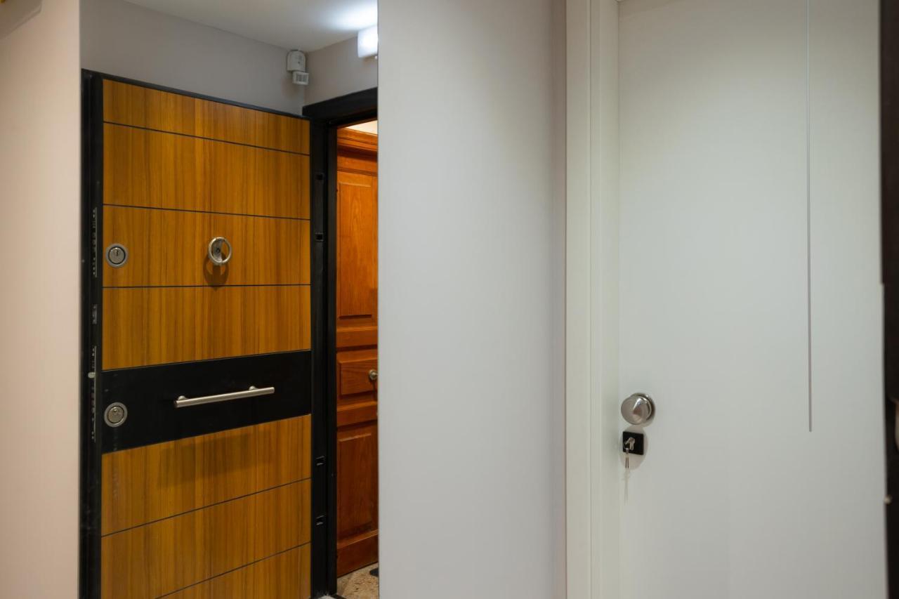 Aurora Apartment In Corfu Center ภายนอก รูปภาพ